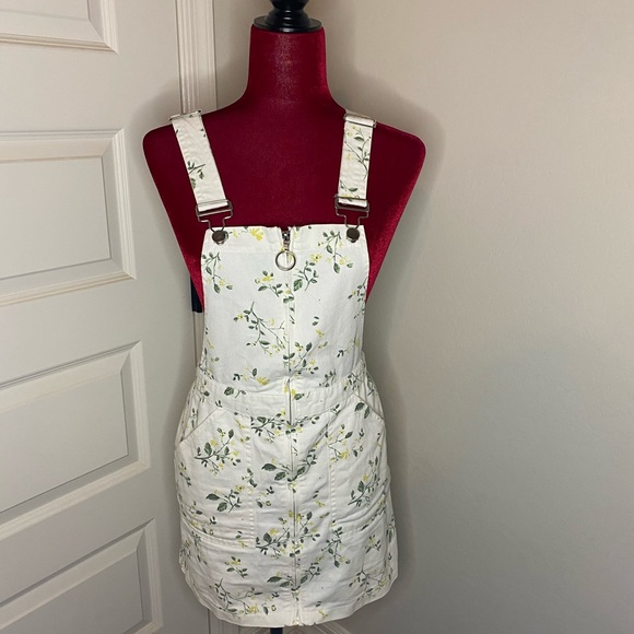 Forever 21 overall dress - Picture 3 of 7